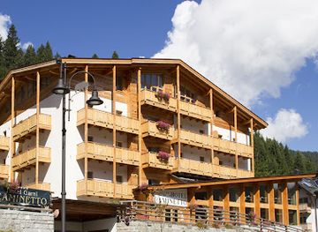 italy/madonna-di-campiglio/landmark/hotel-garni-caminetto