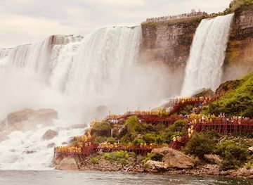 new-york/greater-niagara/landmark/cave-of-the-winds