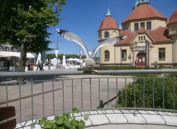 poland/sopot/landmark/3-sisters-club