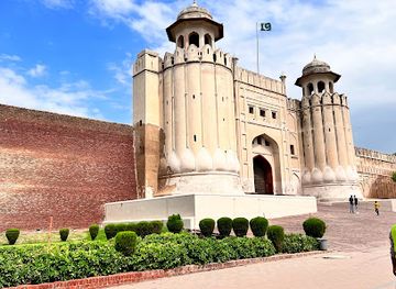 pakistan/lahore/gulberg/landmark/lahore-fort