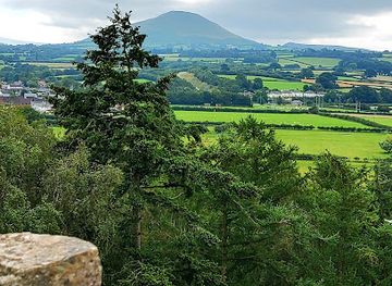 united-kingdom/brecon-beacons-national-park/attraction/bronllys-castle-2
