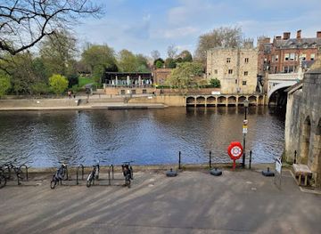 united-kingdom/york/landmark/york-city-sightseeing