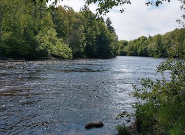 wisconsin/northwoods/landmark/governor-earl-peshtigo-river-state-forest