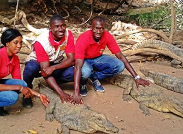the-gambia/jokadu/landmark/arch-tours