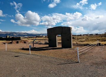 bolivia/lake-titicaca/landmark/sun-gate
