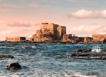 israel/caesarea/landmark/ancient-caesarea-port