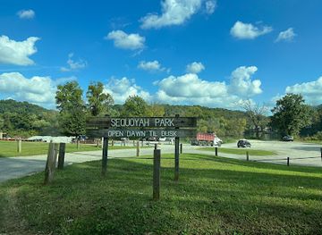 tennessee/east-tennessee/landmark/indian-mound-on-cherokee-blvd-knoxville
