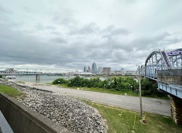 kentucky/newport/landmark/16-lots-southern-outpost