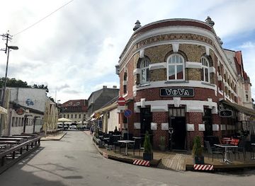 estonia/parnu/landmark/hommiku-kulalistemaja