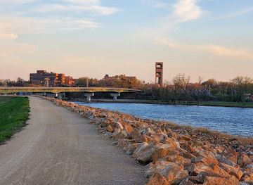 kansas/lawrence/landmark/riverfront-park