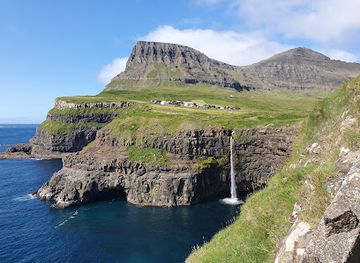 faroe-islands/miovagur/landmark/mulafossur-waterfall