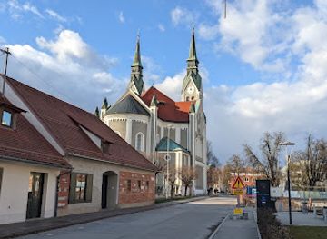 slovenia/drava/landmark/plecnik-house