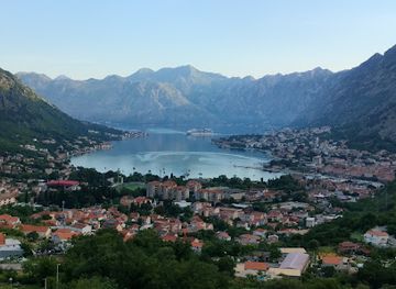 montenegro/bay-of-kotor/landmark/kotor-vista