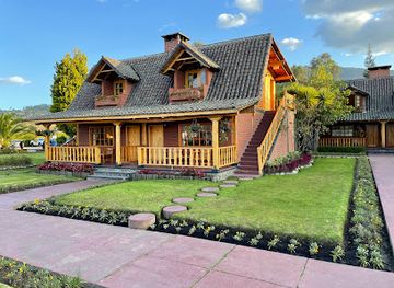 ecuador/otavalo/landmark/puertolago-country-inn-resort