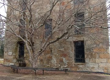 alabama/piney-woods/landmark/old-rock-jail