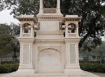 pakistan/faisalabad/landmark/sir-charles-james-lyall-monument
