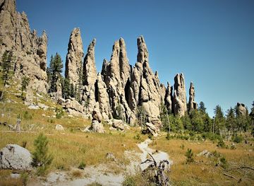 north-dakota/badlands/landmark/custer-state-park