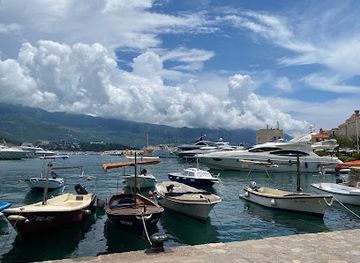 montenegro/budva/landmark/old-fisherman-s-pub