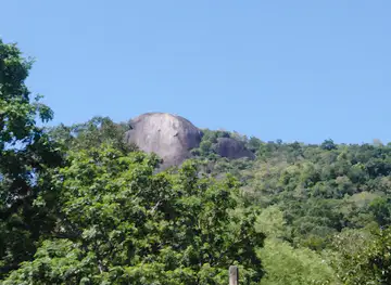 Mayuragiri Len Sthoopa