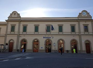 italy/florence/landmark/piazza-dante-alighieri