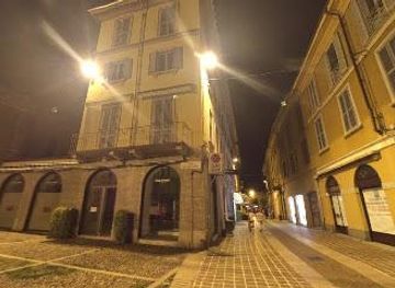 italy/bergamo/landmark/piazza-s-pietro-martire