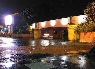 indonesia/surabaya/gubeng/landmark/oude-ned-indie-viaduct-bij-kertadjaja-goebeng-viaduct-kertajaya