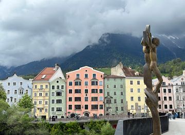 austria/tyrol/landmark/altstadt-innsbruck