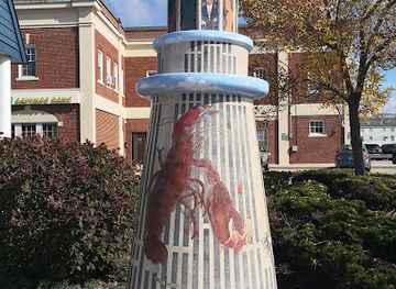 maine/south-portland/landmark/a-piece-of-the-berlin-wall