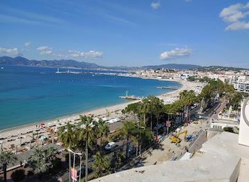 france/nice/landmark/bd-de-la-croisette