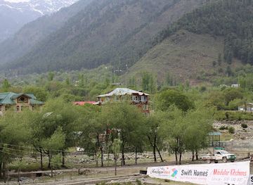 india/pahalgam/landmark/river-rafting