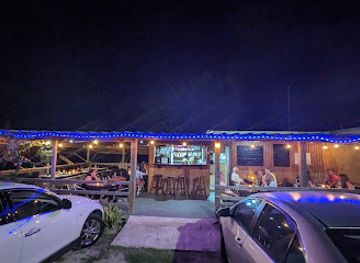 anguilla/island-harbour/landmark/the-pit-stop-by-ben