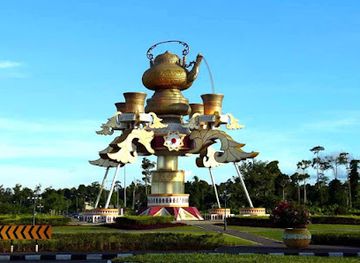 brunei/mukim-bokok/landmark/tea-pot-roundabout