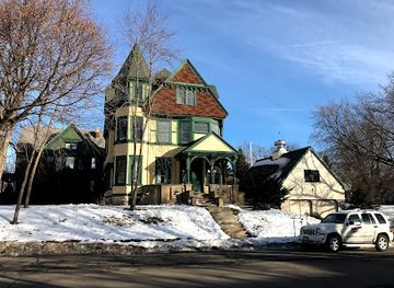 wisconsin/central-wisconsin/landmark/charles-abresch-house
