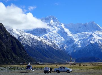 new-zealand/mount-cook-national-park/landmark/mount-cook-airport