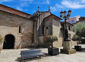 portugal/ponte-de-lima/landmark/memorial-dos-herois-do-ultramar-ponte-de-lima