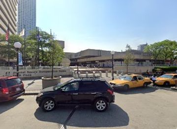 new-jersey/jersey-city/landmark/statue-of-jackie-robinson