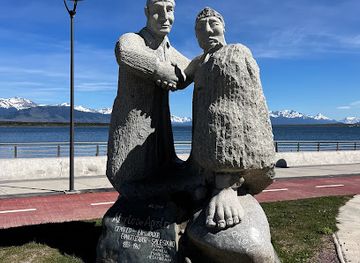chile/puerto-natales/landmark/amores-de-viento-en-natales