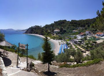 greece/samos/landmark/navagos-beach-bar