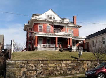 ohio/eastern-ohio/landmark/st-clairsville-historic-district