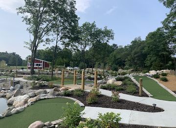 michigan/saugatuck/landmark/saugatuck-mini-golf