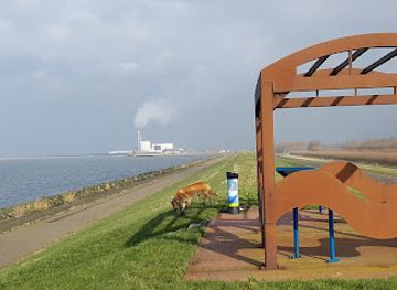 netherlands/ijsselmeer-polders/landmark/hevelhuisje