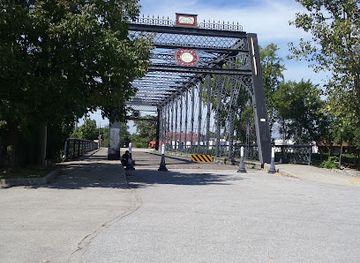 indiana/northeast-indiana/landmark/wells-street-bridge
