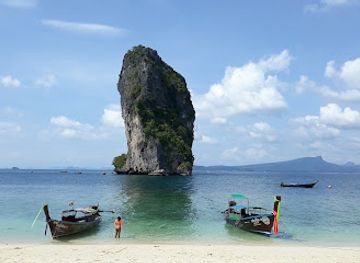 thailand/trang-archipelago/landmark/tham-le-khao-kob