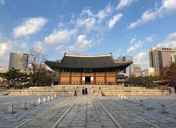 south-korea/seoul/landmark/deoksugung-palace