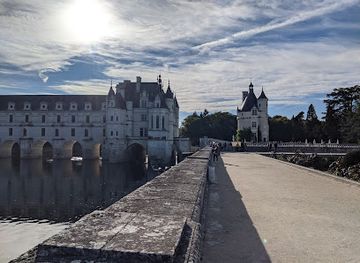 france/centre-val-de-loire/landmark/val-de-loire-travel