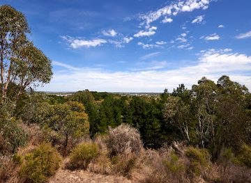australia/mallee/landmark/black-hill-lookout