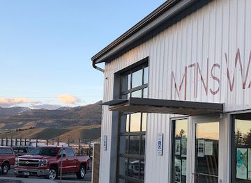 montana/bozeman/landmark/mountains-walking-brewery