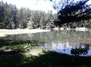montenegro/prokletije/landmark/lake-visitor