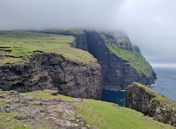 faroe-islands/suouroy-island/landmark/asmundarstakkur
