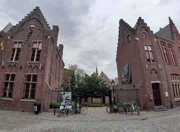 belgium/aalst/landmark/t-gasthuys-stedelijk-museum-aalst
